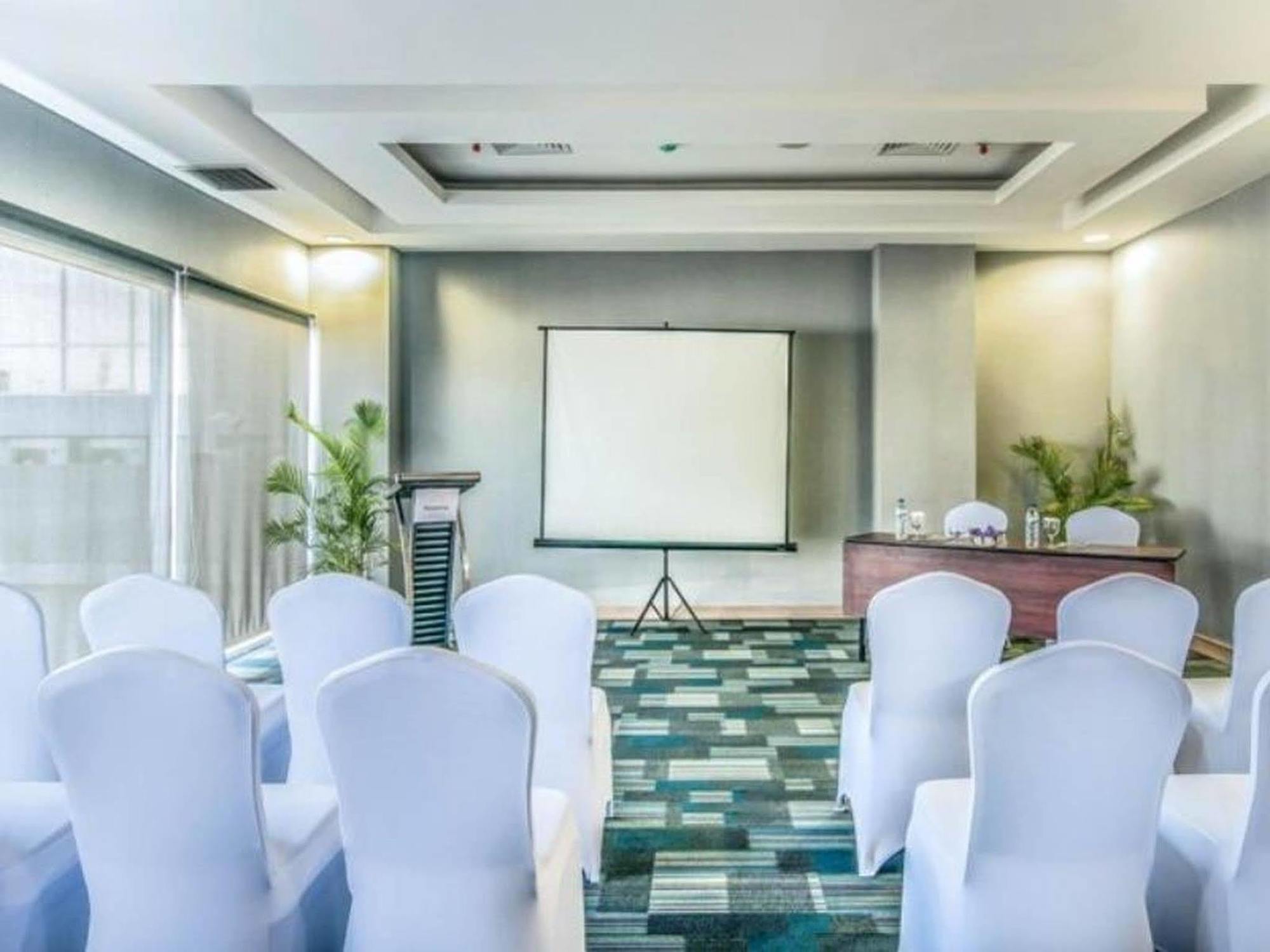 Khas Makassar Hotel Exterior photo